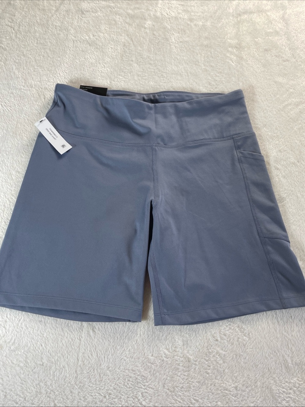DKNY Women's Buttery Soft Lightweight Mid-Rise 7" Inseam Bike Short XL Steel
